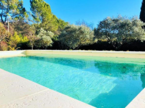 Grande Villa Pernoise : Les Amarelles